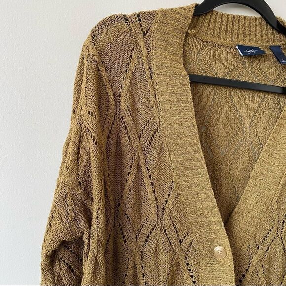 DAYTRIP-OPEN Knit Pocket Button Down Cardigan - Picture 4 of 9